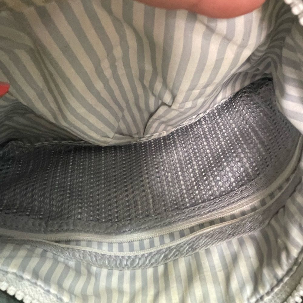 Lululemon crossbody purse  - Picture 5 of 10